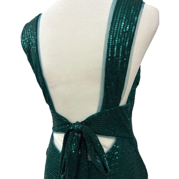 EAST COAST BELLA Green Sequin Cocktail Dress Sleeveless Tie Back Mini Women Sz M - Picture 8 of 16